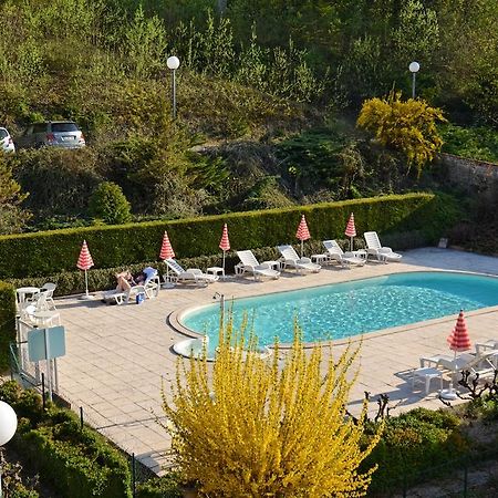 Hôtel et Studios d'Orfeuil Bourbonne-les-Bains Exterior foto