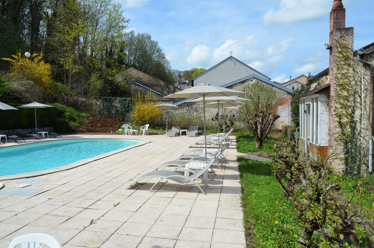 Hôtel et Studios d'Orfeuil Bourbonne-les-Bains Exterior foto
